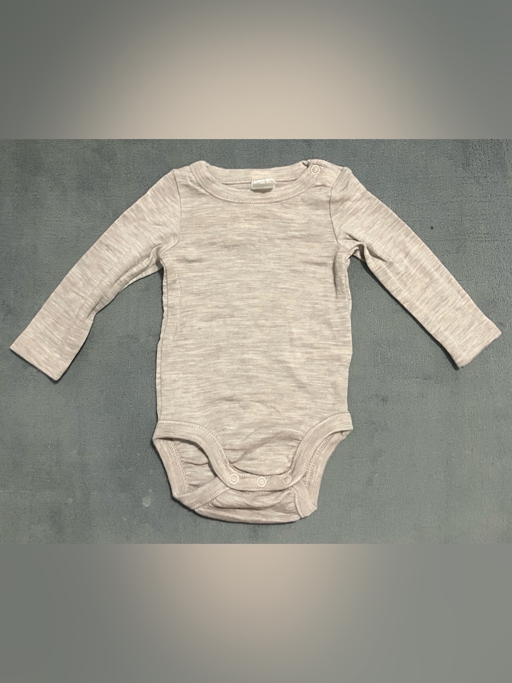H&M 100% Wool Baby Bodysuit – 2–4M – Oatmeal – Like New - Picture 1 of 10